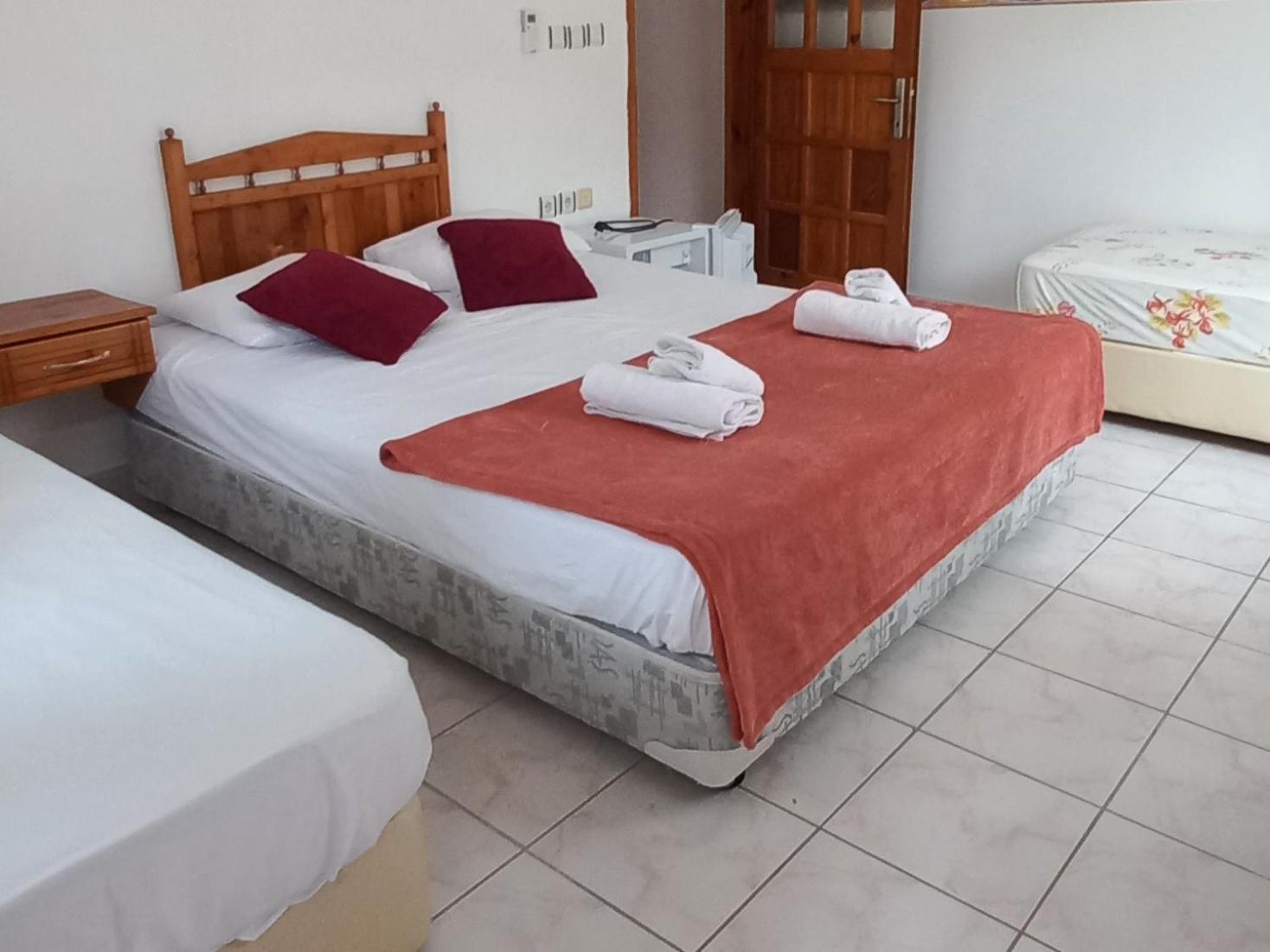 Rosemary Pansiyon Çıralı Zimmer foto